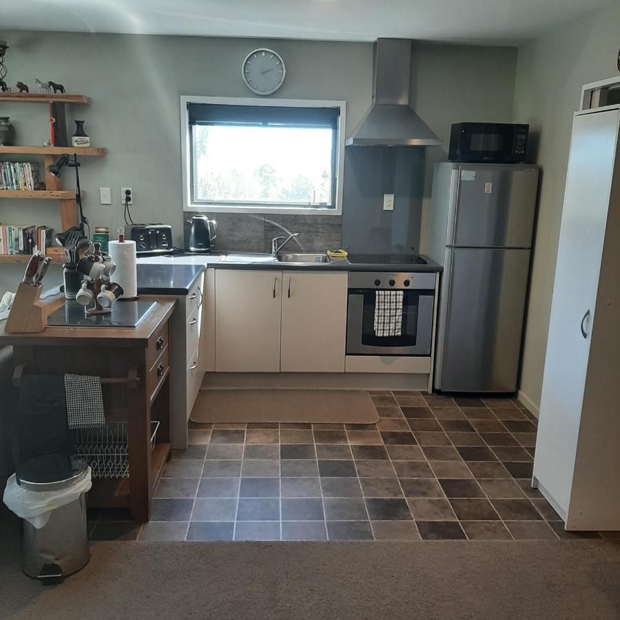 Barrytown Koru Beachfront Holiday Cabins & Hot Tub מראה חיצוני תמונה